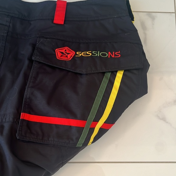SESSIONS SKI OR SNOW 🏂BOARD PANTS Size MEDIUM LIKE NEW! Good looking 🏂pants🏂 - Picture 14 of 17